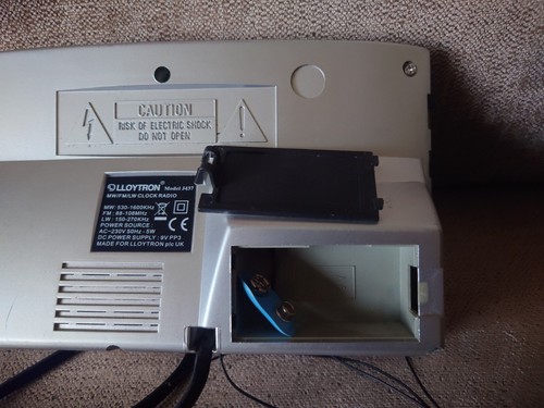 Lloytron AM/FM Radio Alarm Clock LED Display Bedside with Sleep Timer and Snooze - Picture 10 of 13