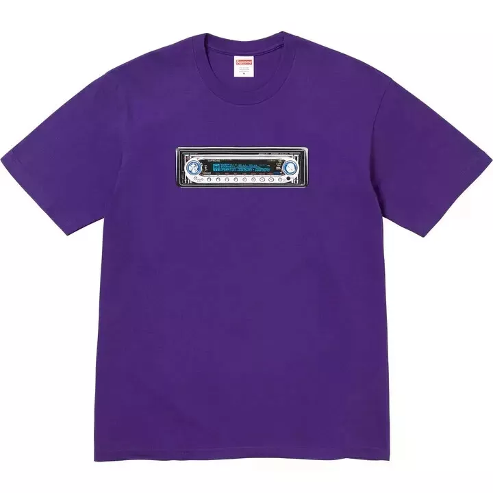 Supreme SS25 MF DOOM Operation Doomsday Receiver Tee, couleurs noir, violet et beige