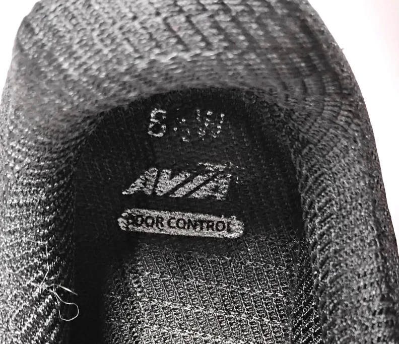 Avia Elevate Womens Black Athletic Shoes Sneakers Size 8.5 Wide Cushion Insole - Image 4 of 4