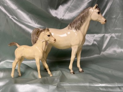 Vintage Breyer - Glossy Alabaster Family Arabian Mare  FAM & Foal FAF