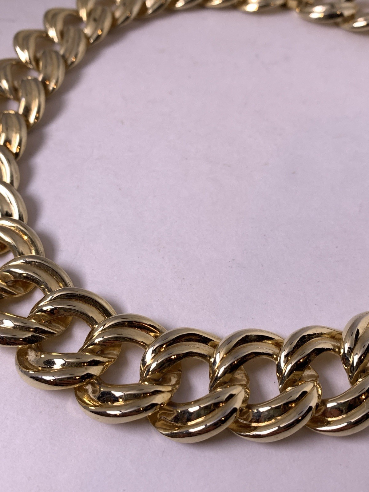 Gold Interlocking Link Statement Chunky Chain Cho… - image 2