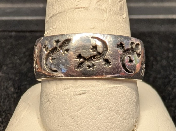 Native American Signed Lizard Sterling Silver Sz1… - image 1