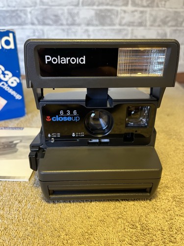 Polaroid 636 CloseUp fotocamera istantanea vintage instamatic in scatola condizioni fantastiche - Foto 3 di 9