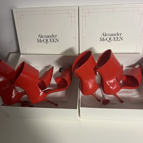 SALE!$950 Alexander McQueen Harness Punk Pumps 8.5US/38.5EU LUST RED/ SILVER - Picture 13 of 19