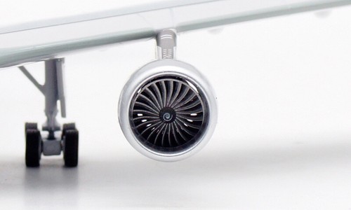 Inflight China Airlines for AIRBUS A330-300 B-18311 SkyTeam 1/200 Pre-built - Picture 9 of 12