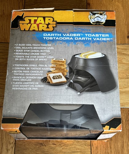 Star Wars Darth Vader Toaster Pangea Brands Disney New In Box - Picture 2 of 4