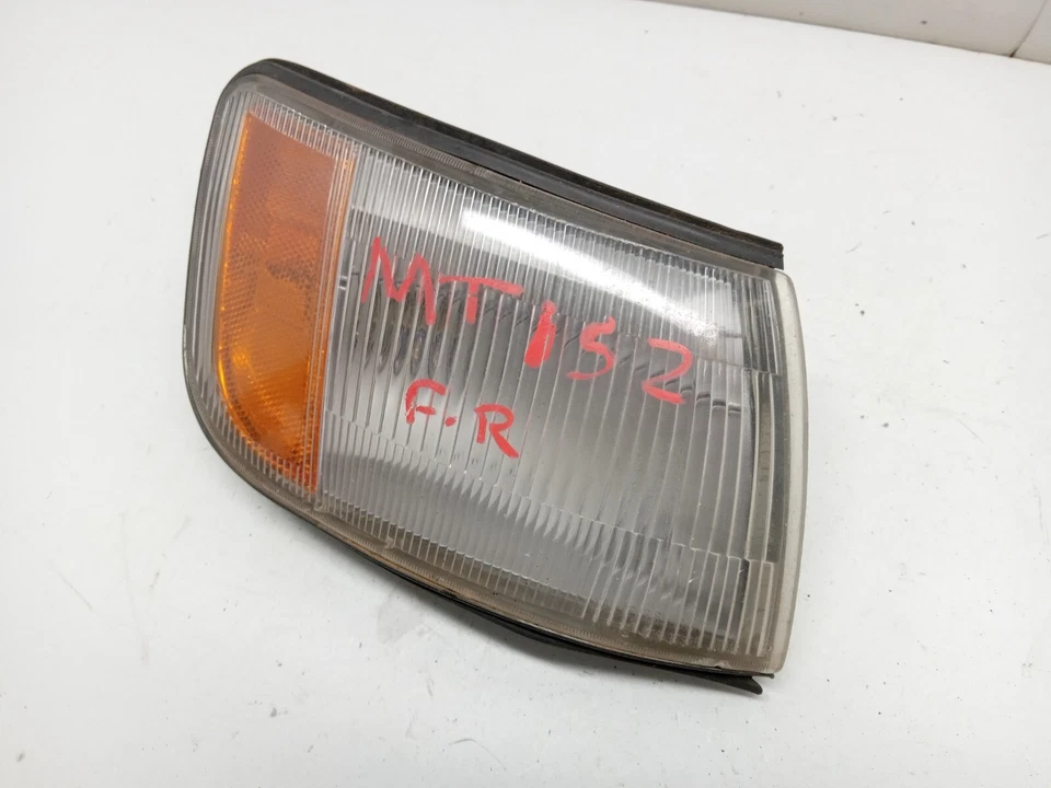 Eagle Summit Wagon 1993 luz intermitente del lado del pasajero delantero derecho OEM Foto 3 de 4