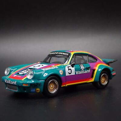 ミニカー Porsche 911 Carrera RSR 3.0 Vaillant PORSCHE 911 CARRERA RSR 3.0 VAILLANT RACING 1:64 SCALE
