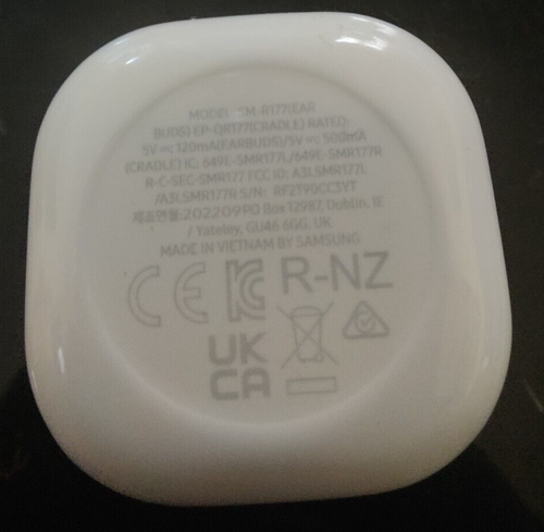 SM-R177 Samsung White Galaxy Bud2 ( charging case and right ear only) - Picture 7 of 7