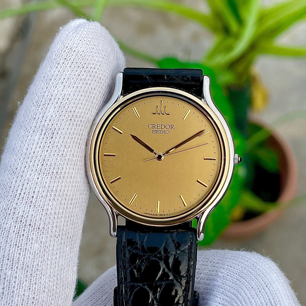 Vintage Seiko Credor 18k Gold Bezel Quartz Men's Watch 8J81 Vintage Seiko Credor 18k Gold Bezel Quartz Men's Watch 8J81