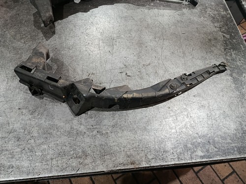 VW PASSAT 3B B5 3B5 Stoßstangenhalter vorne links 3B0807049B Halter Stoßstange