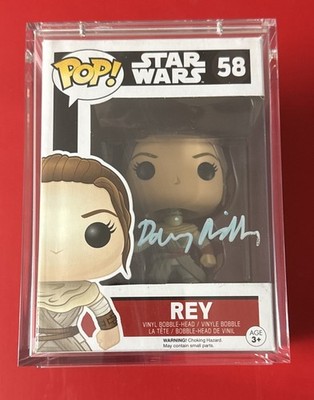 Daisy Ridley Rey Signed Funko Pop Star Wars 58 Beckett Witness COA HARD CASE