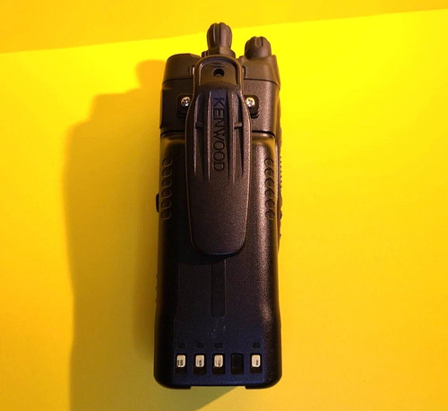 RADIO DE MANO BIDIRECCIONAL KENWOOD TK-5410-K2 700/800 MHz P25 TRANSCEPTOR + BATERÍA - Imagen 9 de 9