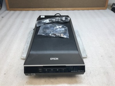Epson Perfection V550 Photo Color Scanner 6400 dpi - Tested No Power Adapter