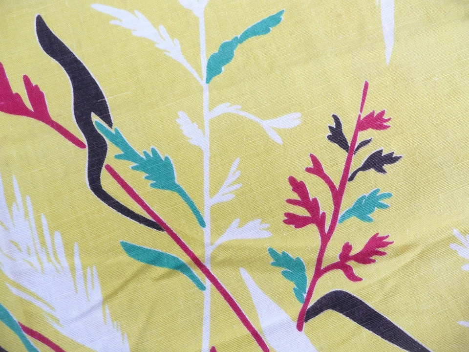 tissu ancien vintage en coton jaune à décors e feuillages - Photo 4/4