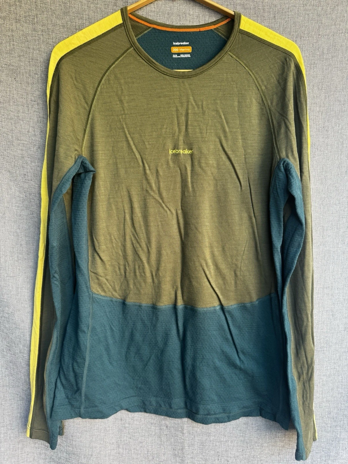 Icebreaker Merino 200 Base Layer long Sleeve Shirt Men's Size M Green Blue *Hole
Opens in a new wind