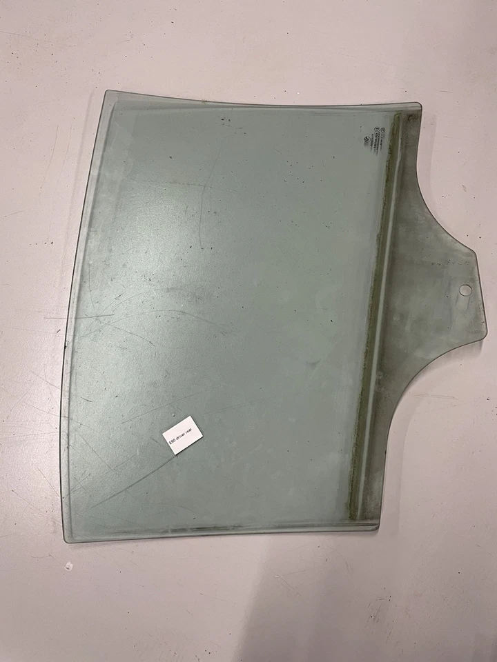 2006 - 2011 BMW 328I 328XI E90 vidro traseiro esquerdo da porta lateral do motorista fabricante de equipamento original - Imagem 2 de 4