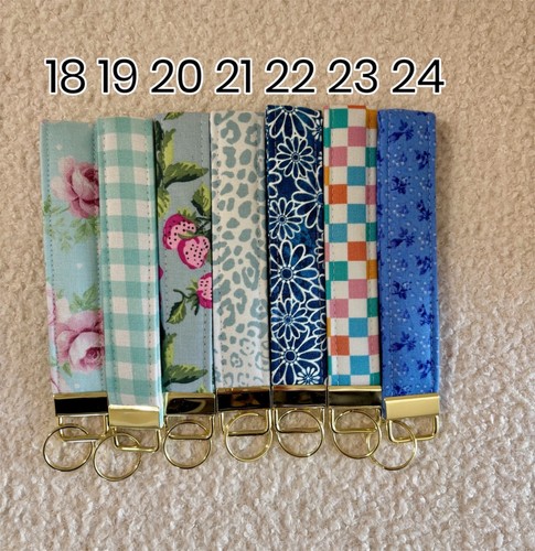 Handmade Key Fob Keychain Fabric Wristlet Assorted Colors Multiple Options - Bild 29 von 30
