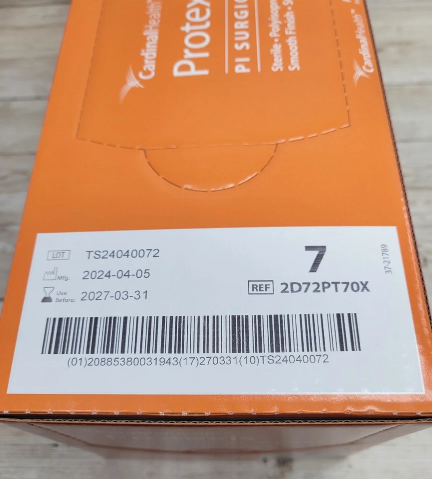 Luvas cirúrgicas de poliisopreno Protexis PI estéreis *1 caixa* Tamanho: 7 *Exp: 27/03* - Imagem 2 de 4