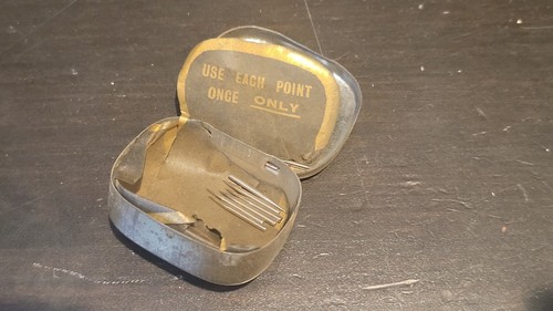 Grammofono Fonografo Ago Latta Hmv Nipper Cane Mezzo Tono Giallo - Foto 3 di 3