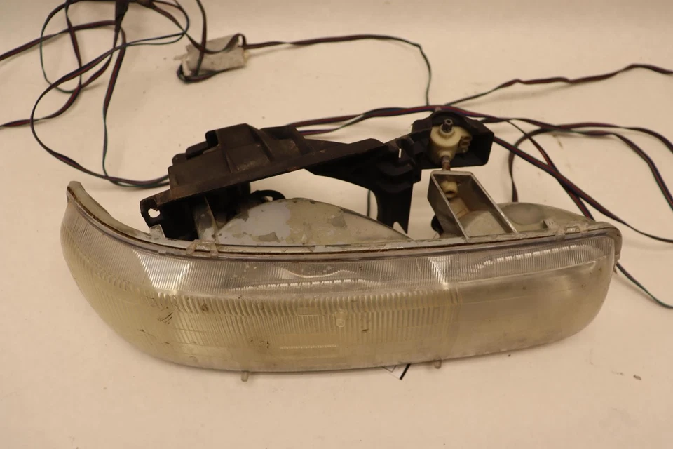 Faro delantero derecho pasajero Chevy Tahoe 2000-2006 OEM Foto 4 de 4