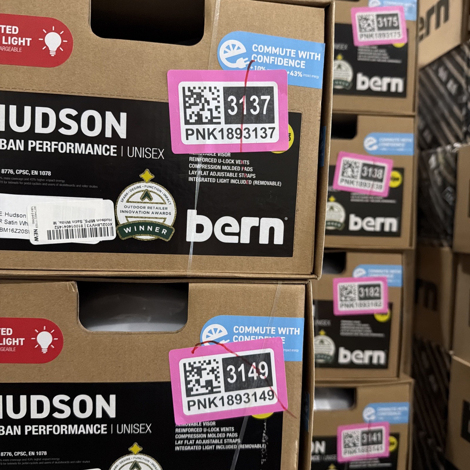 $139 New Bern Hudson Mips helmet satin LED detail light adjustable visor