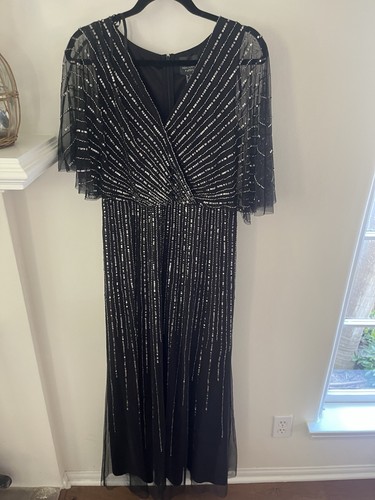 Adrianna Papell Black/Silver Sequin Mesh V-Neck Flutter Sleeve Gown 10
