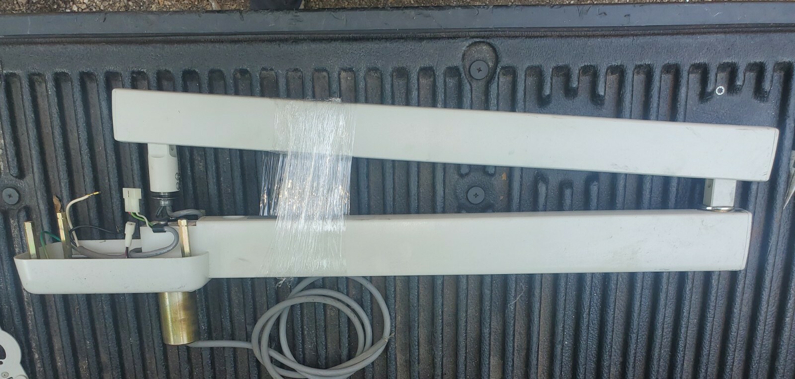 Picture 1 of 4
