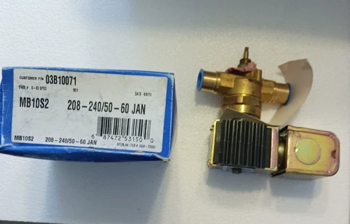 MB10S2 Sporlan Solenoid Valve with  208-240V / 50-60Hz Coil NEW