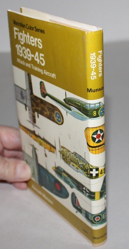 Military Transport of WW2 C. Ellis/D. Bishop & Fighters 1939-1945 K. Munson - Foto 14 di 21