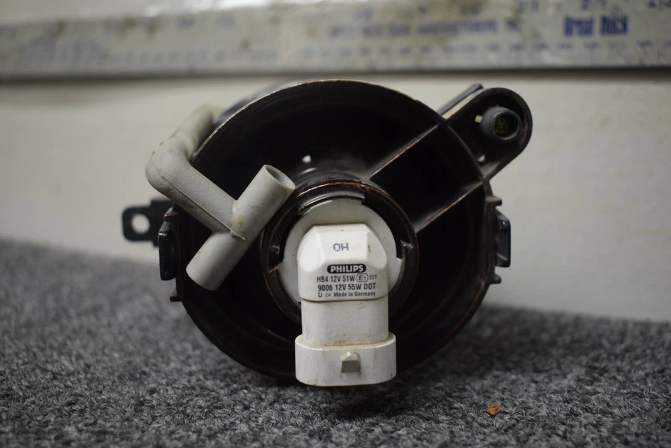 BMW M5 2001-2003 luz antiniebla OEM de fábrica Foto 4 de 4