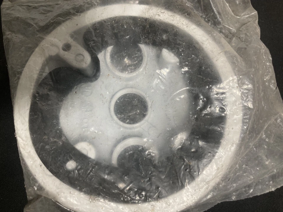 Mulberry Three 1/2 Ips Holes Lamp holder Cover White 30377W See Notes - Image 4 of 4