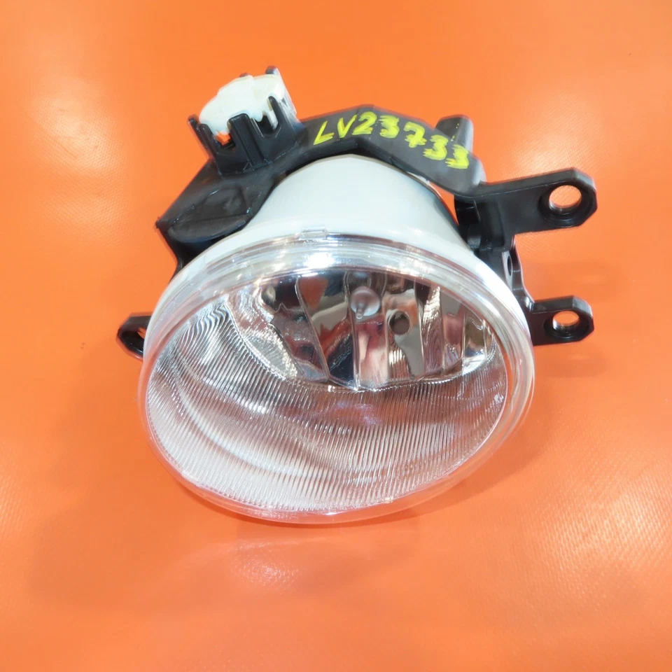 FARO ANTINIEBLA DERECHO LEXUS ES350 ES300H GS350 2013 2014 2015 196019009 RECAMBIO Foto 4 de 4