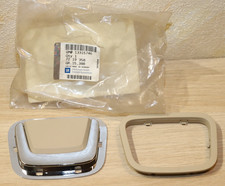 Original  OPEL Insignia A, Griff Kofferraumboden Chrom-Beige  13315746, NEU