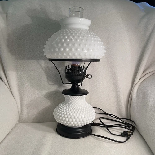 Vtg 60’s Fenton White Milk Glass Hobnail 3-Way Parlor Lamp Black Metal Frame  