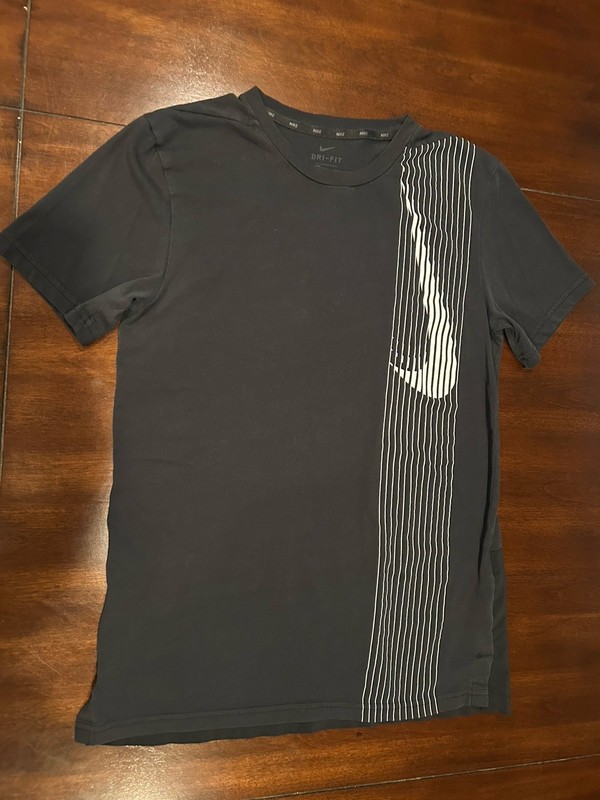 Nike Athletic T-Shirt Men’s S Black w Graphic