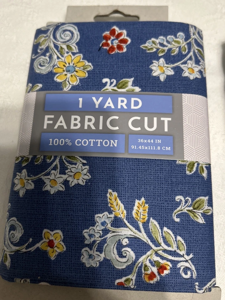 David’s Textiles 1 Yarda Tela Corte 100 Algodón Azul/Multicolor Flores Nuevo con Etiquetas Paquete de 2  Foto 4 de 4