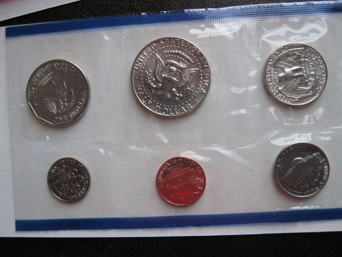 1981 US Mint Set Brilliant Uncirculated! - Picture 5 of 5