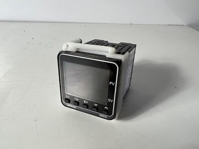 Omron Temperature Controller E5CC-RX2ASM-800 100-240