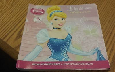 DISNEY PRINCESS Soft Covered Book THE LIGHT OF LOVE ~La luz del amor Cinderella