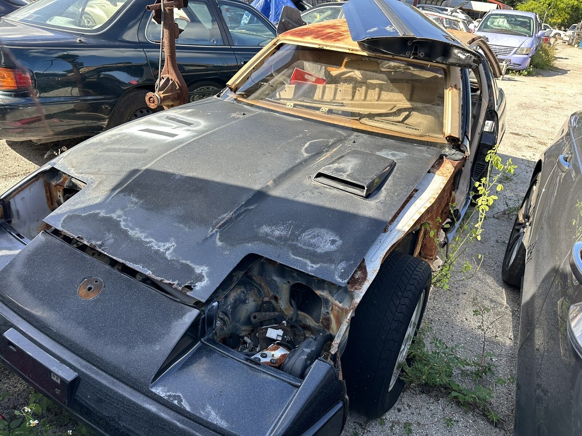 つぶ出品 1984-1989 Nissan 300ZX Turbo Hood Scoop Vent OEM