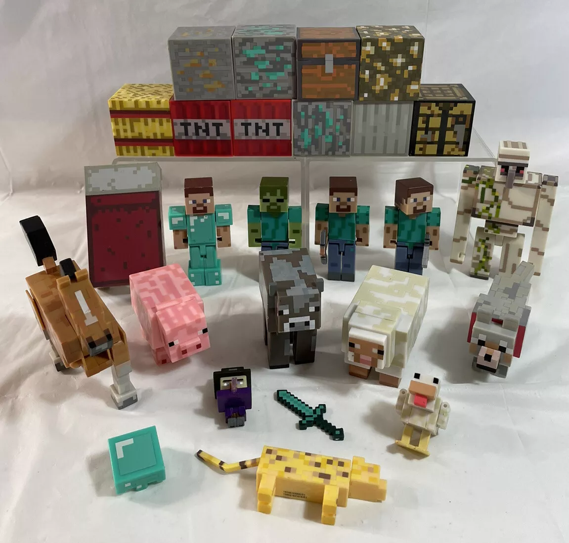 LOT OF MINECRAFT TOYS FIGURES ANIMALS & BLOCKS CHARACTERS MIXED LOT