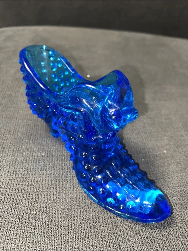 Fenton Blue Glass Daisy & Button Cat Head Shoe Slipper 5.5” vintage