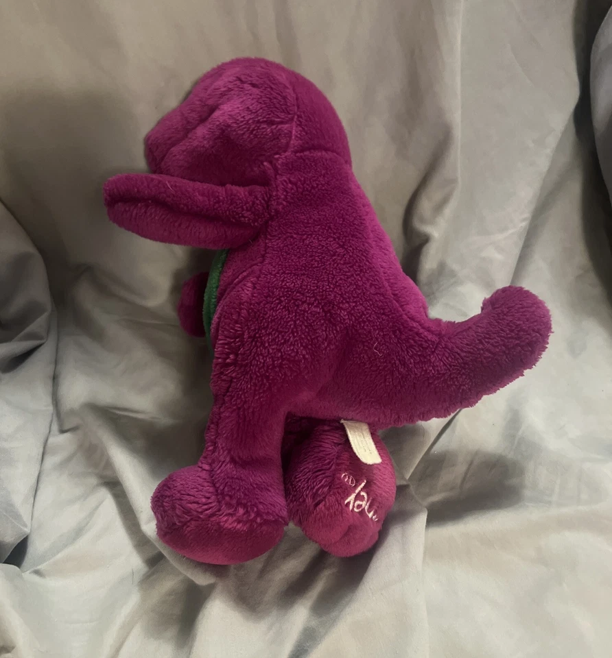 Pelúcia Vintage Barney The Dinosaur 12” Grupo Lyons Bicho de Pelúcia Verde Roxo - Imagem 3 de 4