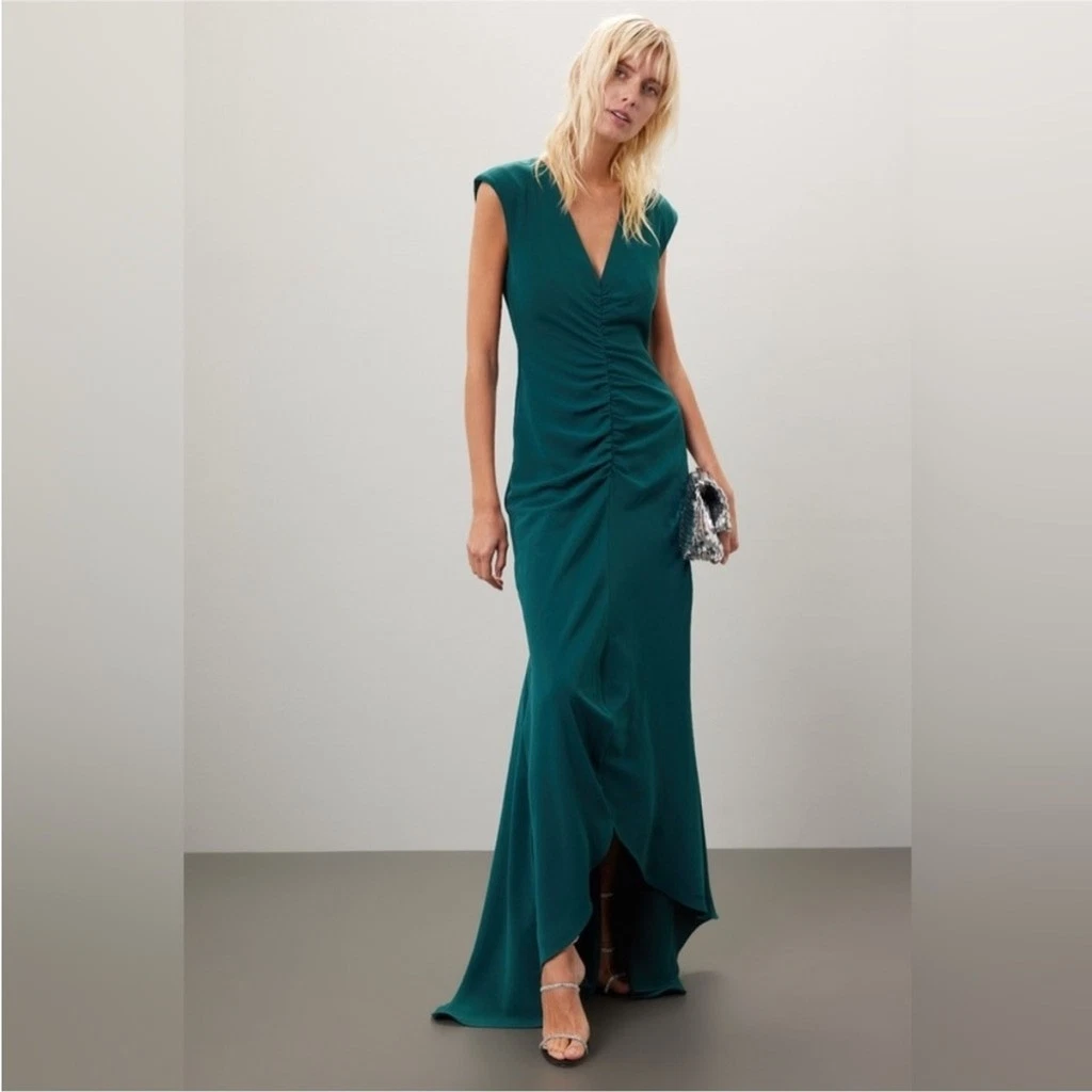 green emerald velvet dress Valeria Eventwear Midi Dress In Green  Elliatt
