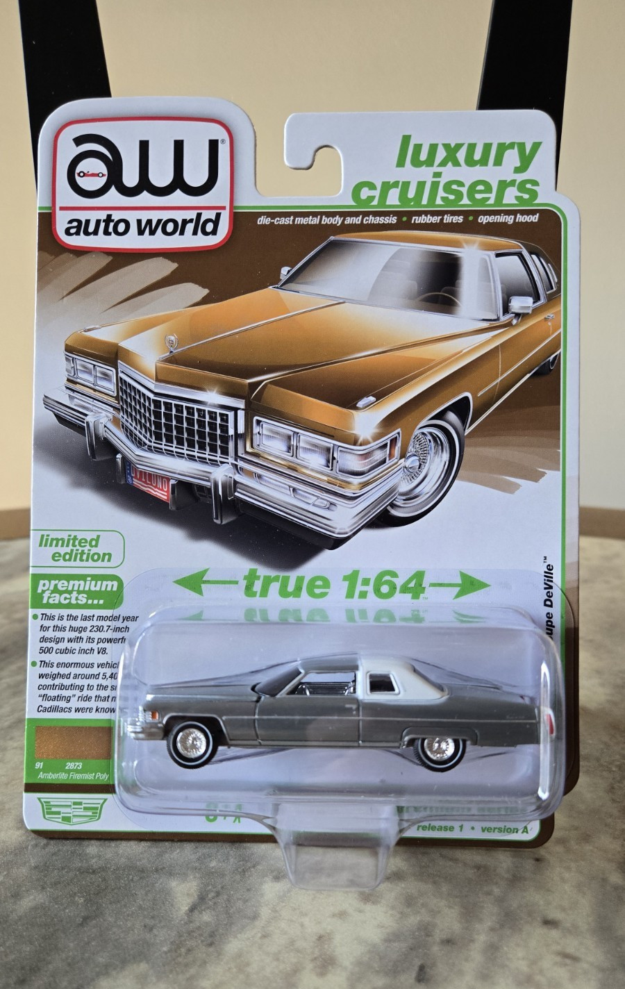 Auto World 1976 Cadillac Coupe DeVille RAW CHASE 1 of 10 (2026 Release 1)