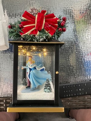 The Bradford Exchange Disney Magic of the Season Centerpiece Cinderella Dream 