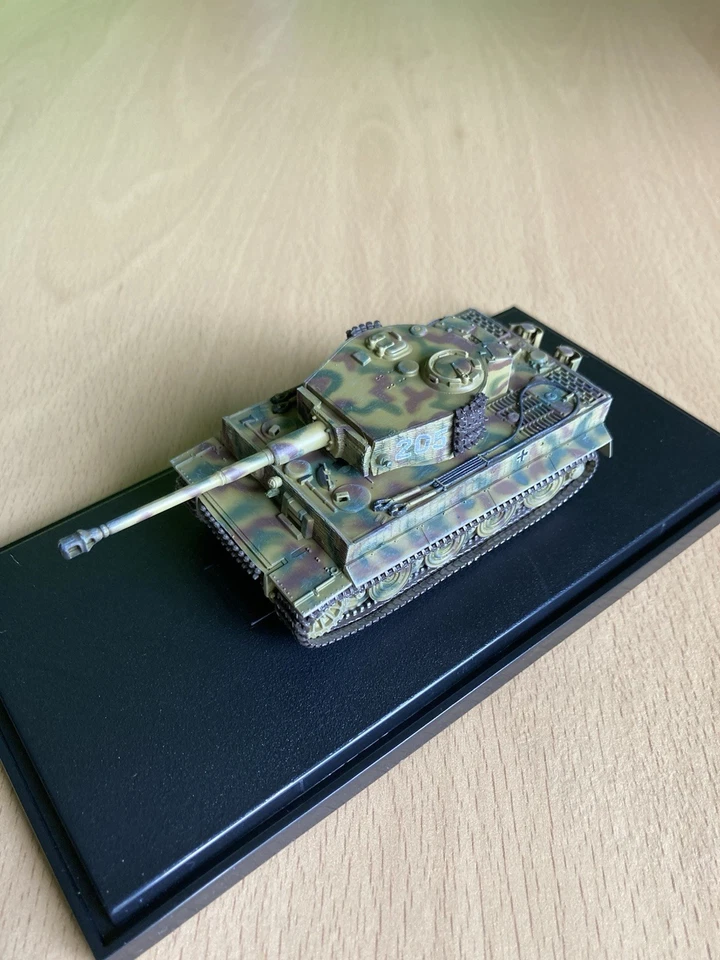 Dragon Armor 60543, Tiger I Late Production w/Zimmerit, 2. s.Pz.Abt.101 „LAH“ - Bild 2 von 4