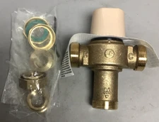 Watts  LFMMV-M1-UT Thermostatic Mixing Valve 29HZ39, 1/2" NPT (B151)