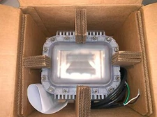 SafeSite LED Area Light NEMA 4X CLASS 2 CW 7000LM LED DIALIGHT HZFFC2N